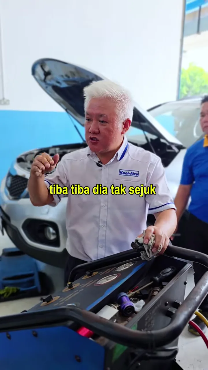 Mazda CX-30 AC Intermittently Warm: Read the Pressure